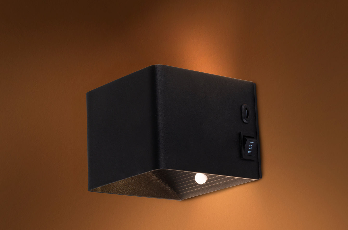 Akku-/Wandleuchte "CUBE" magnetisch L/B: 10 m schwarz