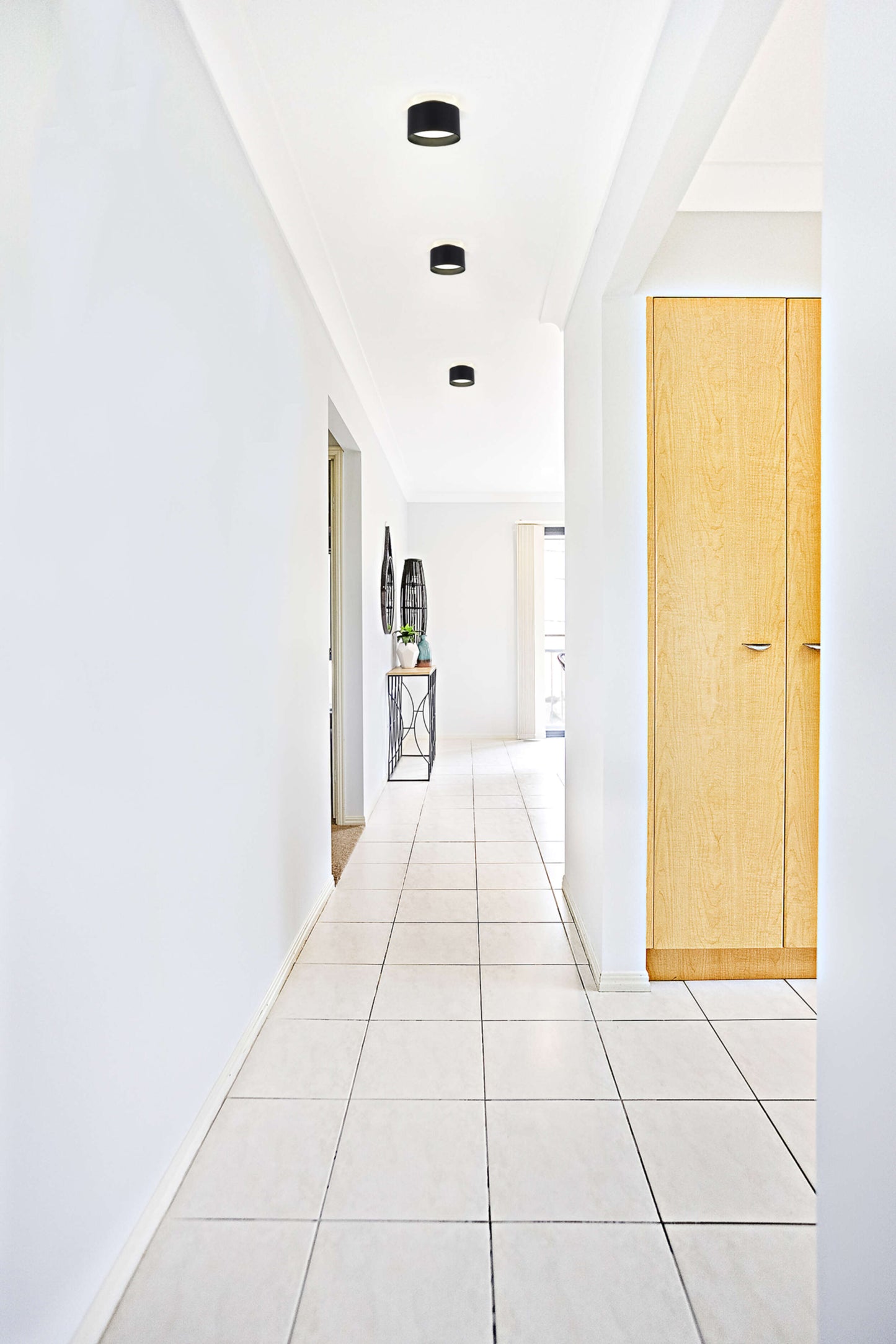 Spots - LED Spot "TRIOS", Strahler im Modern Style, aus Metall und Kunststoff in schwarz, 9 cm hoch, Ø 14 cm, inkl. LED