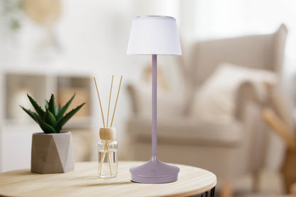 LED / CCT Solar-/ Akkutischleuchte "EMMI" H: 38cm grau/brombeer
