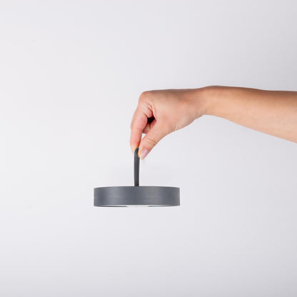 LED Akku-/Tischleuchte Magnetisch "ELLA" grau