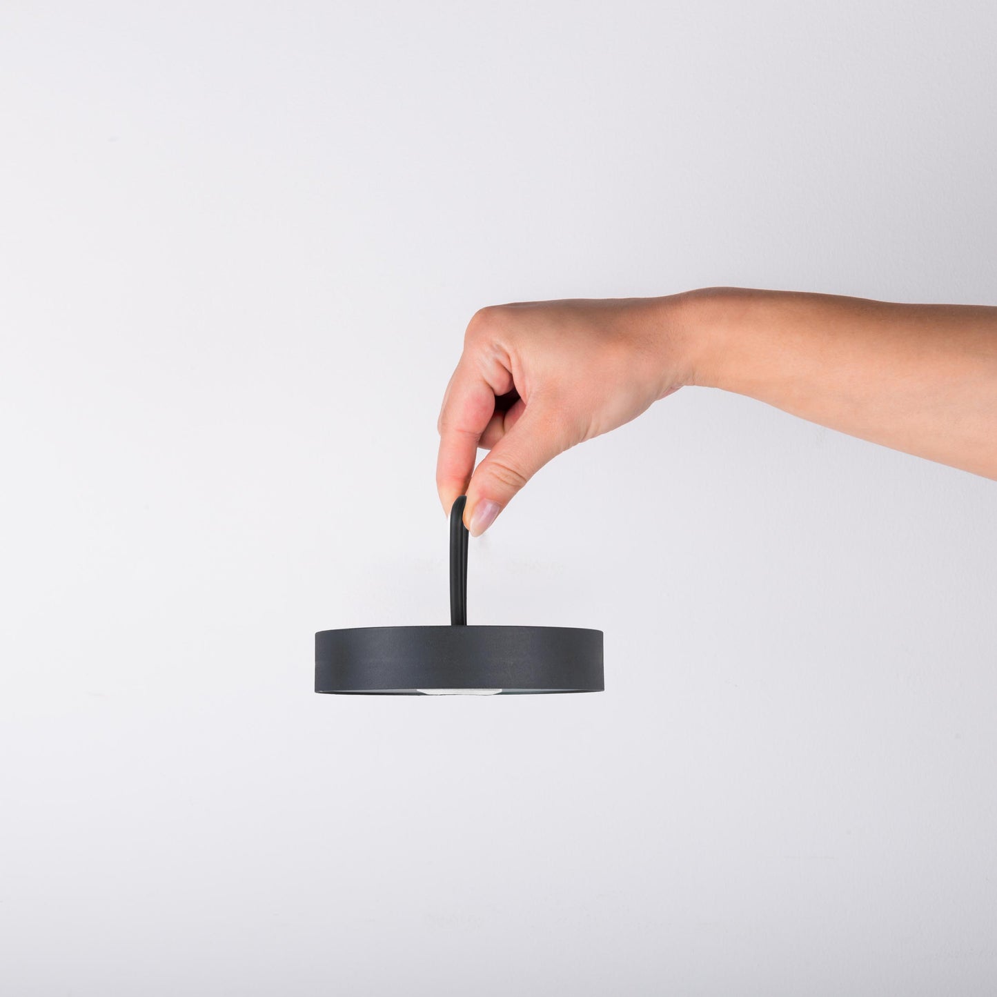 LED Akku-/Tischleuchte Magnetisch "ELLA" schwarz